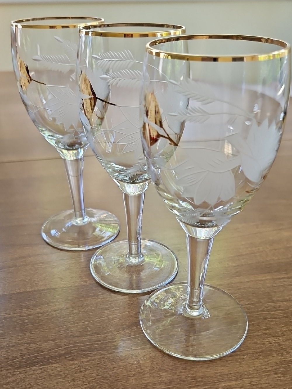 Vintage Etched Wine Glasses with Gold Accents - Set of 3